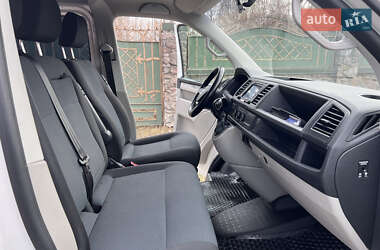 Минивэн Volkswagen Transporter 2015 в 