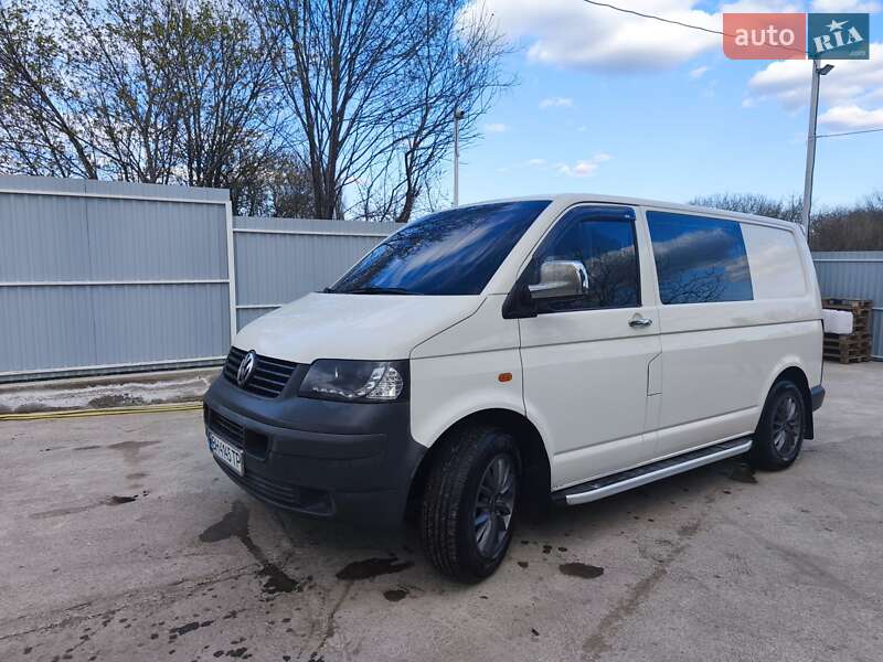 Минивэн Volkswagen Transporter 2008 в 