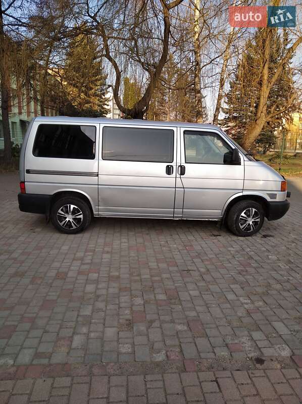 Мінівен Volkswagen Transporter 2003 в Долині