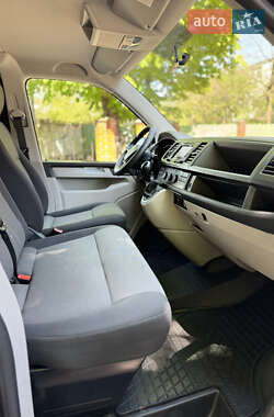 Минивэн Volkswagen Transporter 2017 в 