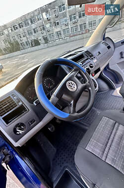 Мінівен Volkswagen Transporter 2003 в 