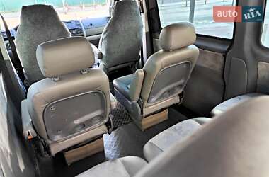 Минивэн Volkswagen Transporter 2010 в 