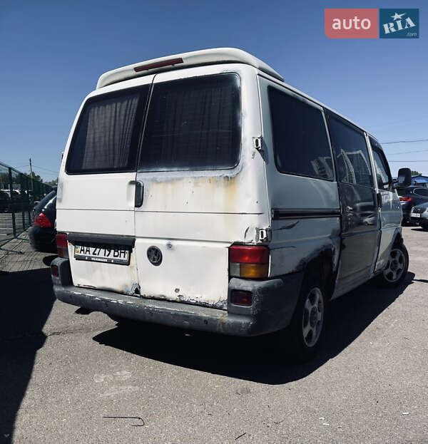 Минивэн Volkswagen Transporter 2001 в Киеве