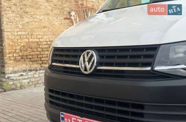 Грузовой фургон Volkswagen Transporter 2017 в 