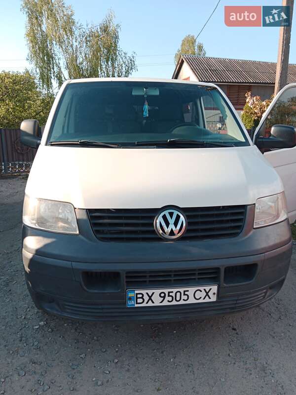 Мінівен Volkswagen Transporter 2004 в Білогір'ї