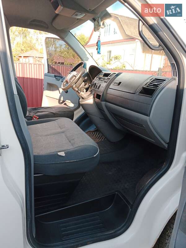 Мінівен Volkswagen Transporter 2004 в Білогір'ї