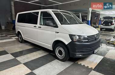 Минивэн Volkswagen Transporter 2018 в 