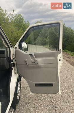 Мінівен Volkswagen Transporter 2001 в 