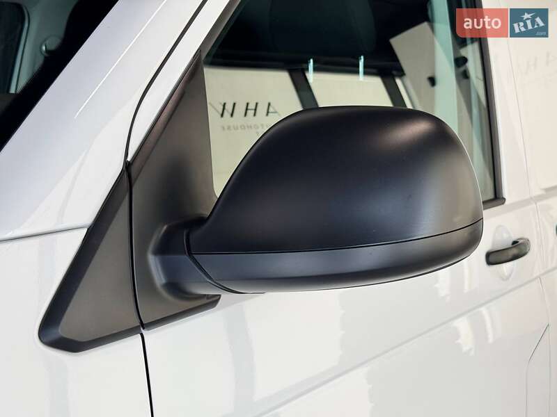 Вантажний фургон Volkswagen Transporter 2018 в Львові