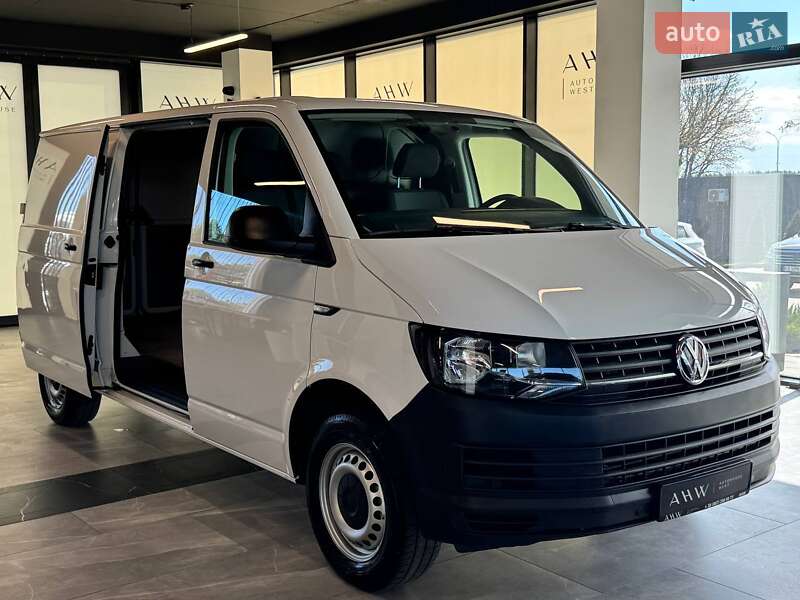 Вантажний фургон Volkswagen Transporter 2018 в Львові