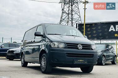 Грузовой фургон Volkswagen Transporter 2010 в 