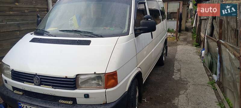 Минивэн Volkswagen Transporter 2000 в Киеве