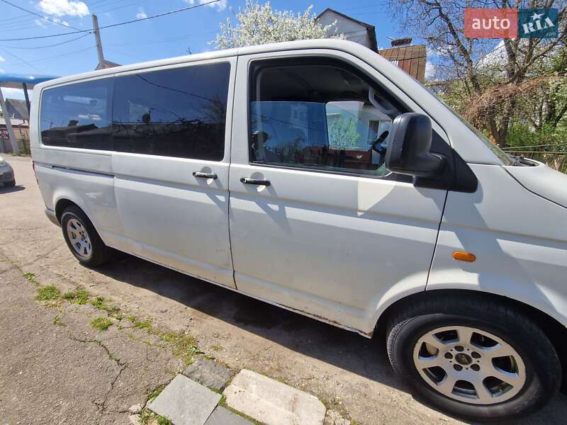 Минивэн Volkswagen Transporter 2004 в Ровно