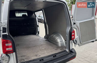 Грузовой фургон Volkswagen Transporter 2016 в 
