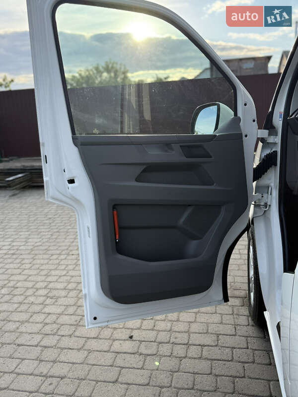 Вантажний фургон Volkswagen Transporter 2020 в Києві