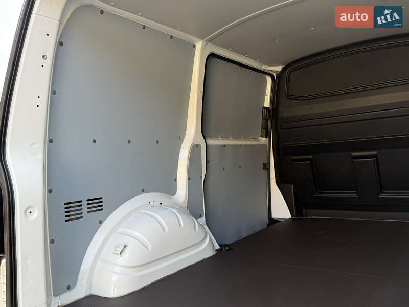 Вантажний фургон Volkswagen Transporter 2020 в Києві