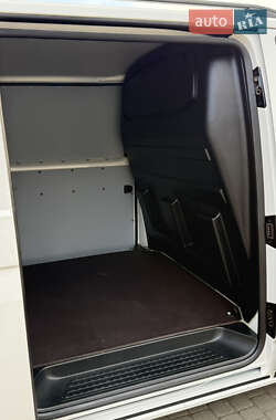 Грузовой фургон Volkswagen Transporter 2020 в 