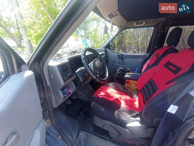 Микроавтобус Volkswagen Transporter 1996 в Харькове