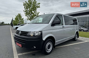 Минивэн Volkswagen Transporter 2013 в 