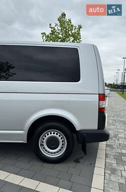 Минивэн Volkswagen Transporter 2013 в 