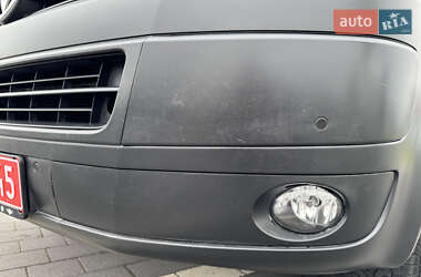 Минивэн Volkswagen Transporter 2013 в 