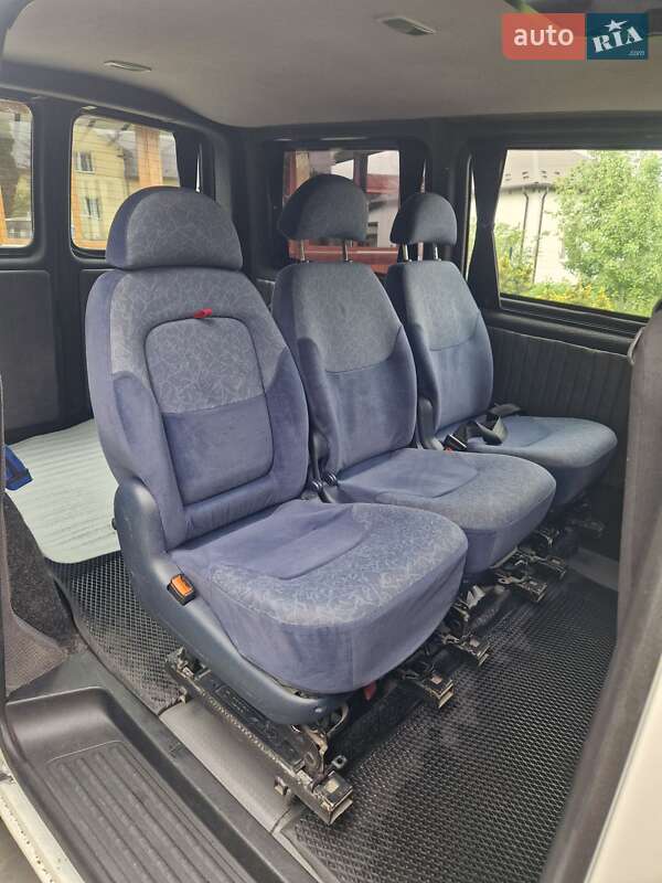 Минивэн Volkswagen Transporter 2003 в Бориславе