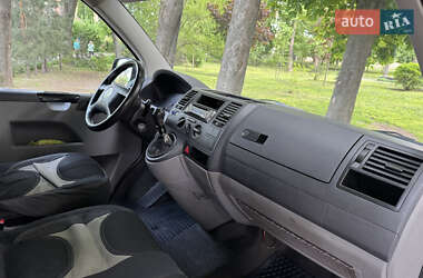 Грузопассажирский фургон Volkswagen Transporter 2006 в 