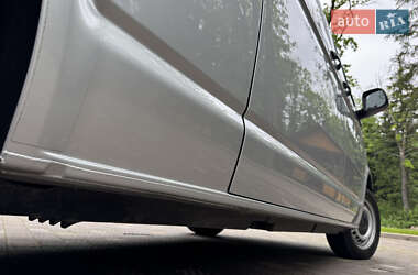 Грузовой фургон Volkswagen Transporter 2021 в 