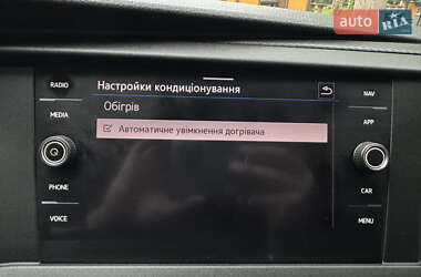 Грузовой фургон Volkswagen Transporter 2021 в 