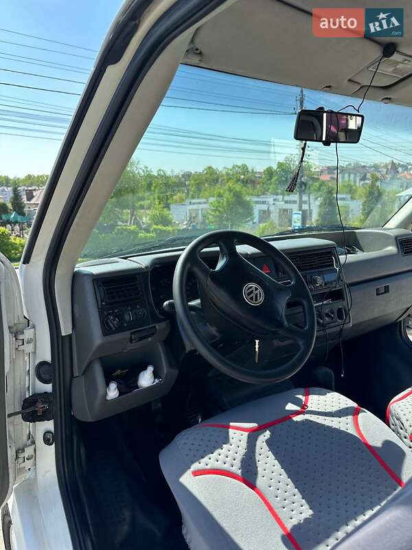 Минивэн Volkswagen Transporter 1999 в Черновцах