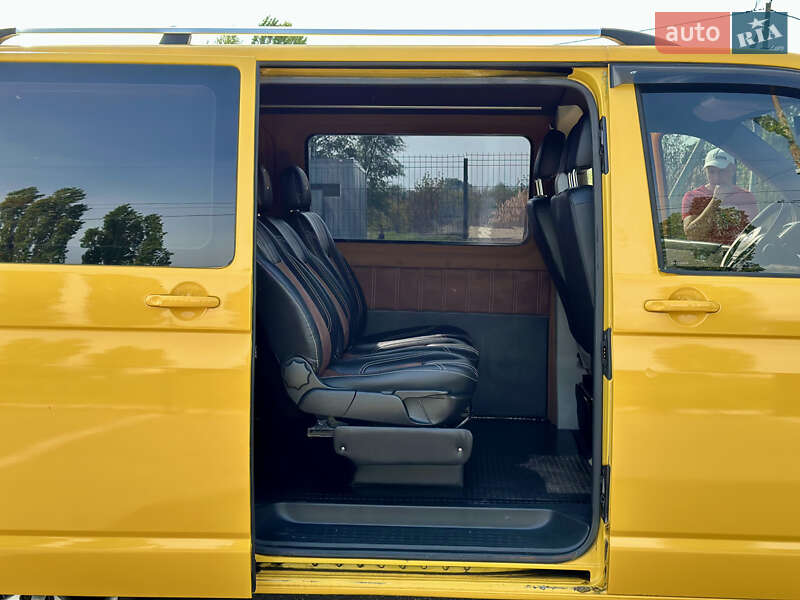 Грузопассажирский фургон Volkswagen Transporter 2013 в Кременчуге