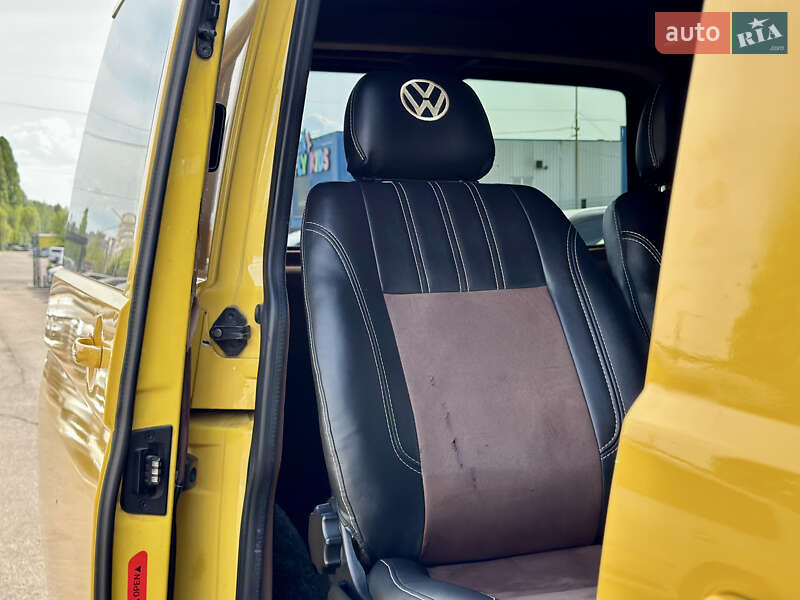 Грузопассажирский фургон Volkswagen Transporter 2013 в Кременчуге