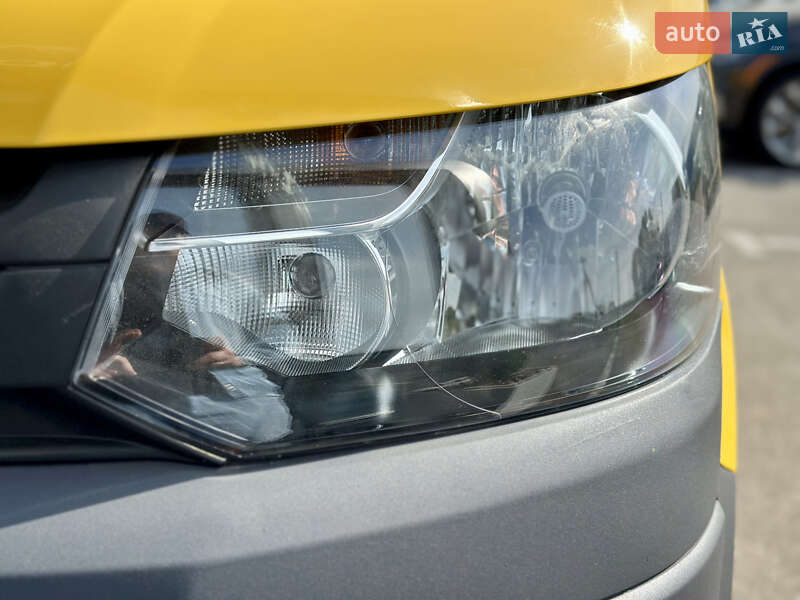 Грузопассажирский фургон Volkswagen Transporter 2013 в Кременчуге