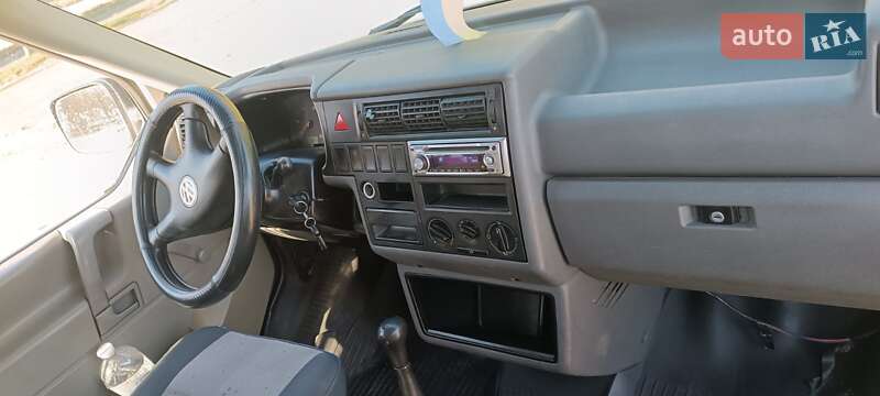 Минивэн Volkswagen Transporter 2001 в Владимире