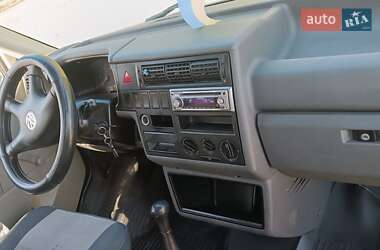 Минивэн Volkswagen Transporter 2001 в 