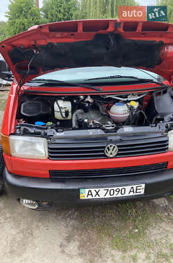 Минивэн Volkswagen Transporter 2002 в 