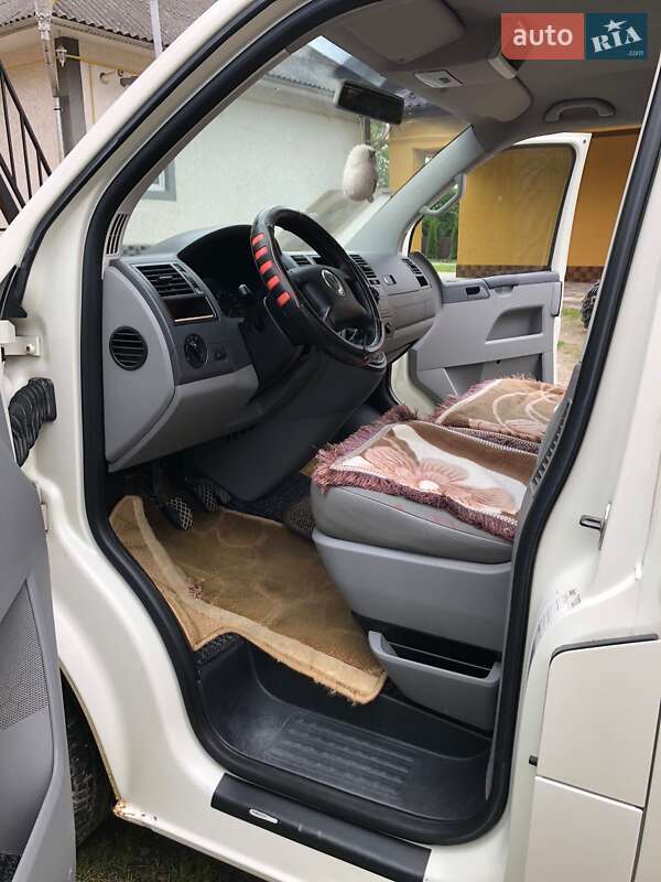Минивэн Volkswagen Transporter 2005 в Черновцах