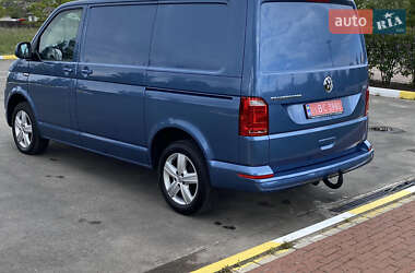 Грузовой фургон Volkswagen Transporter 2017 в 