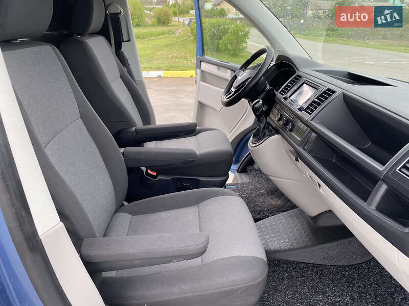 Грузовой фургон Volkswagen Transporter 2017 в Ирпене