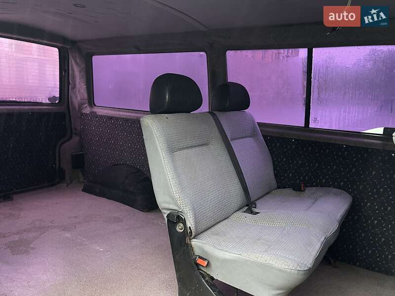 Минивэн Volkswagen Transporter 1999 в Самборе