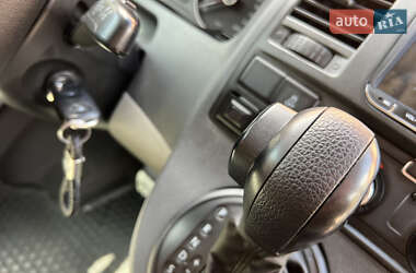 Мінівен Volkswagen Transporter 2010 в 