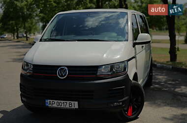 Минивэн Volkswagen Transporter 2016 в 