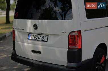 Минивэн Volkswagen Transporter 2016 в 
