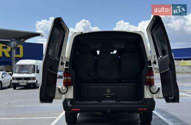 Мінівен Volkswagen Transporter 2005 в 
