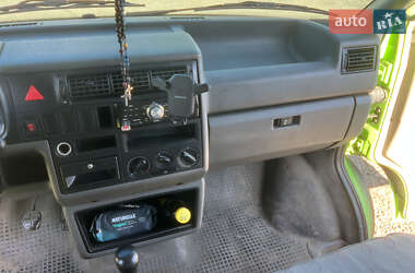 Минивэн Volkswagen Transporter 2001 в 