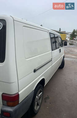 Мінівен Volkswagen Transporter 2000 в 