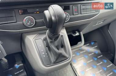 Вантажний фургон Volkswagen Transporter 2020 в 