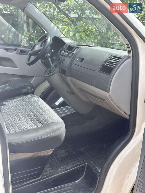 Мінівен Volkswagen Transporter 2006 в 