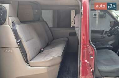 Минивэн Volkswagen Transporter 2000 в 