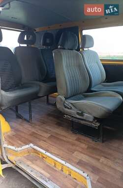 Минивэн Volkswagen Transporter 1997 в 